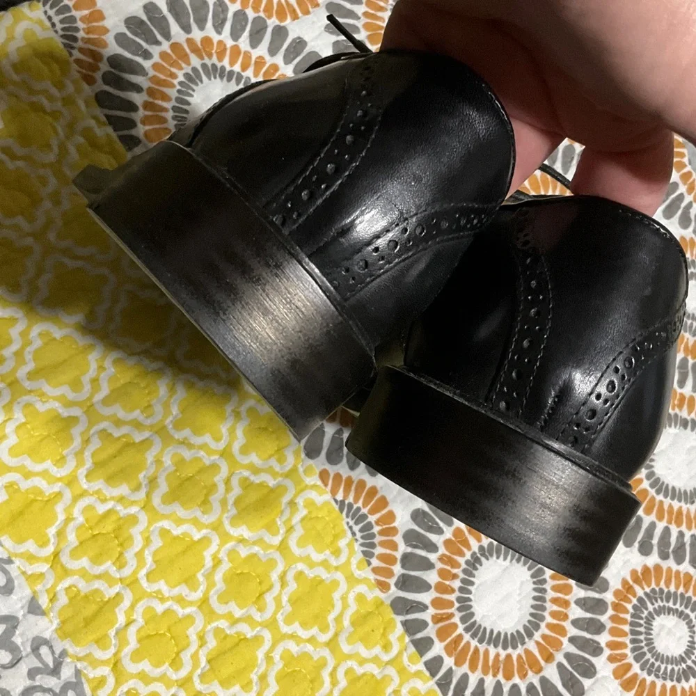Classic Black Men's Oxford Shoes